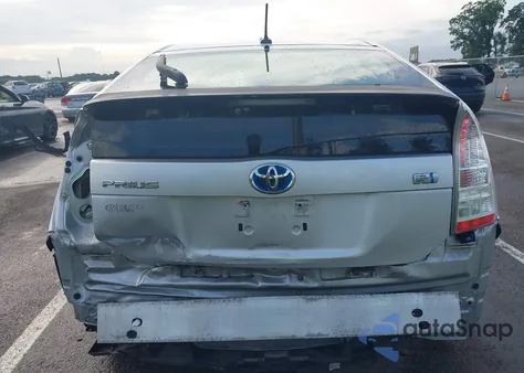 2010 Toyota Prius Iii z USA, uszkodzony, nr VIN JTDKN3DU2A5073321